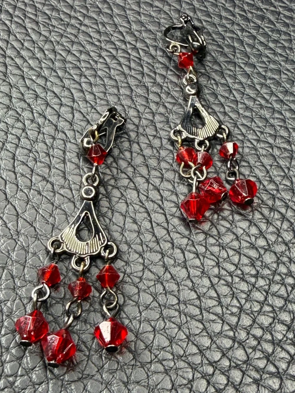 Vintage Victorian Style Red Crystal Rhinestone Chandelier Clip On Earrings 1.5